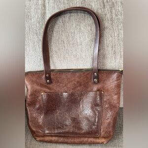 Portland Leather Medium Tote Bag